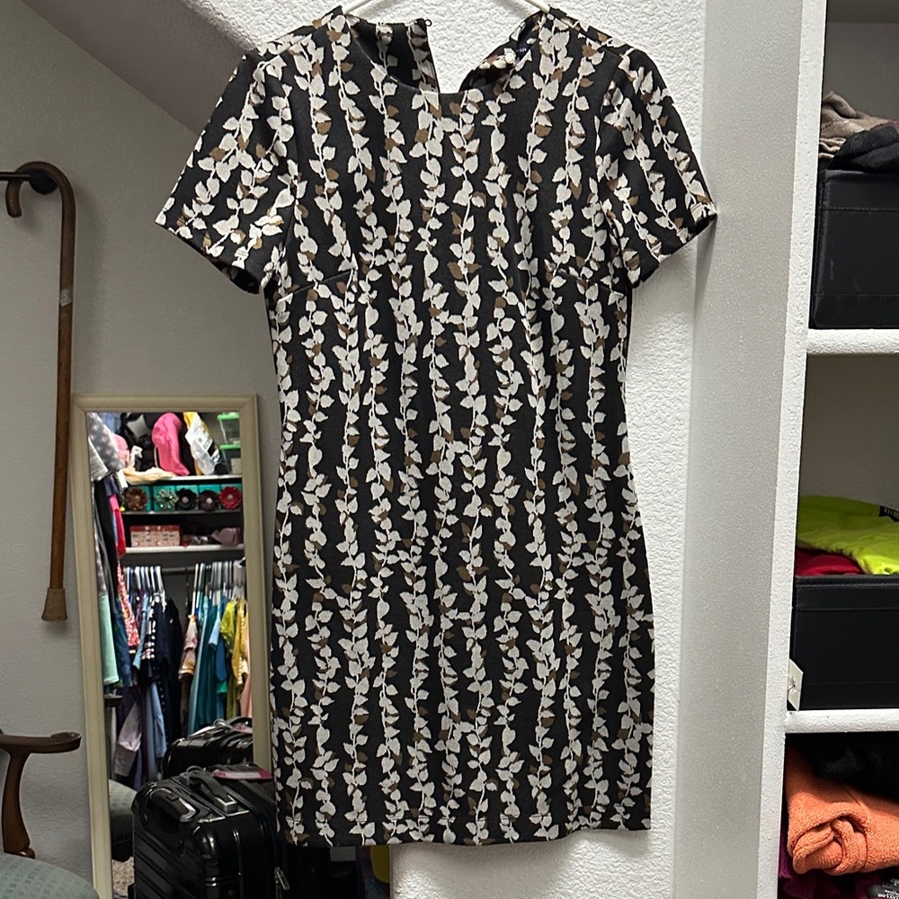 Tommy Hilfiger Black and Cream Leaf Print Mini Dress